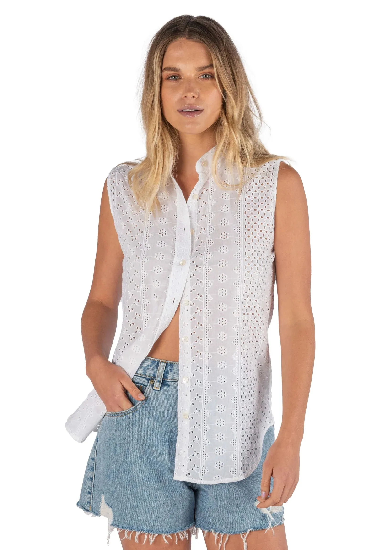 Anna Lace White SS Cotton Shirt - Relaxed Fit