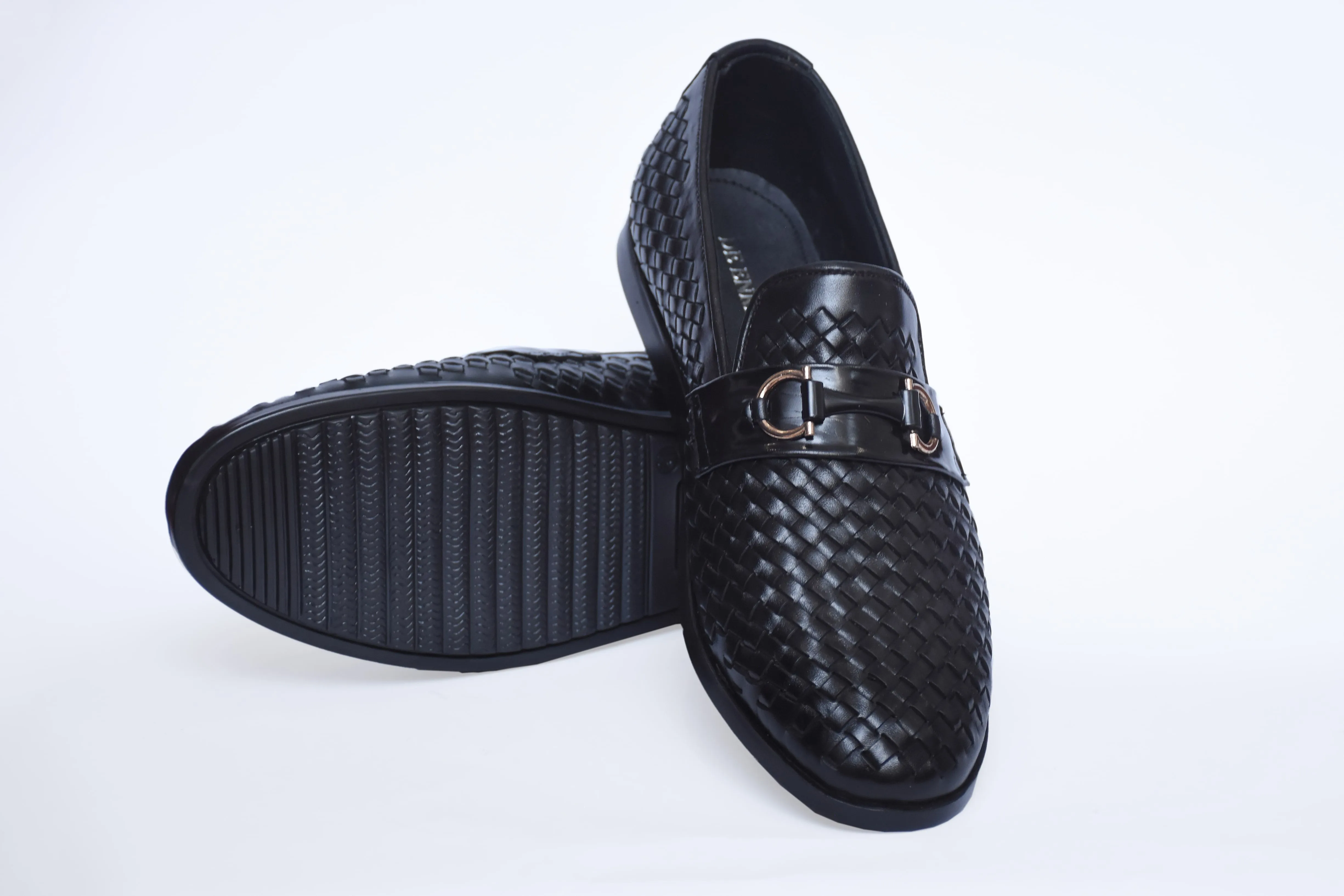 Bali Black Woven RUBBER SOLE