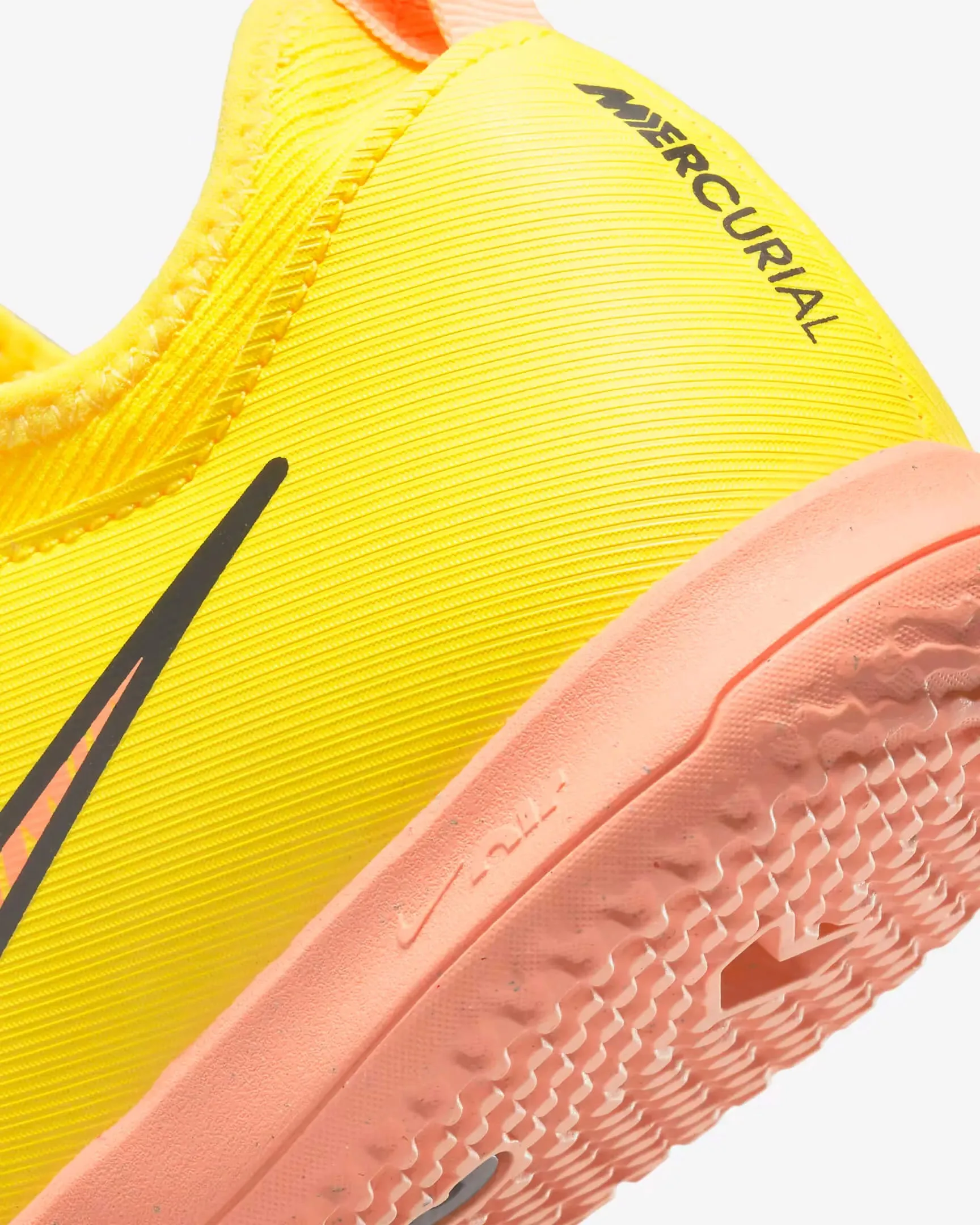 Nike Kids Zoom Vapor 15 Academy Indoor - Yellow Strike-Sunset Glow