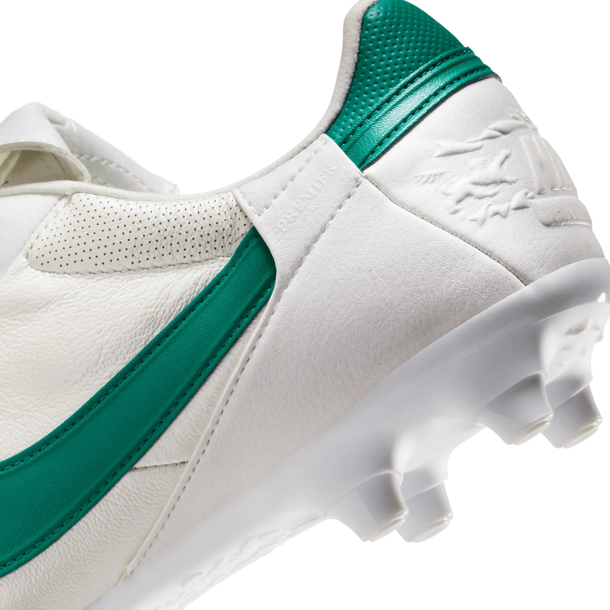 Premier 3 FG Low-Top Football Boots