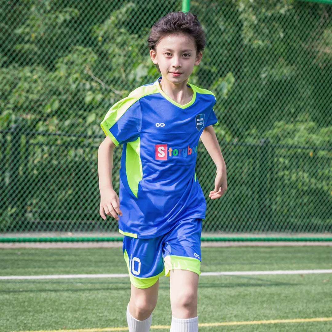 Pure - Kid's Soccer Kit Style 4