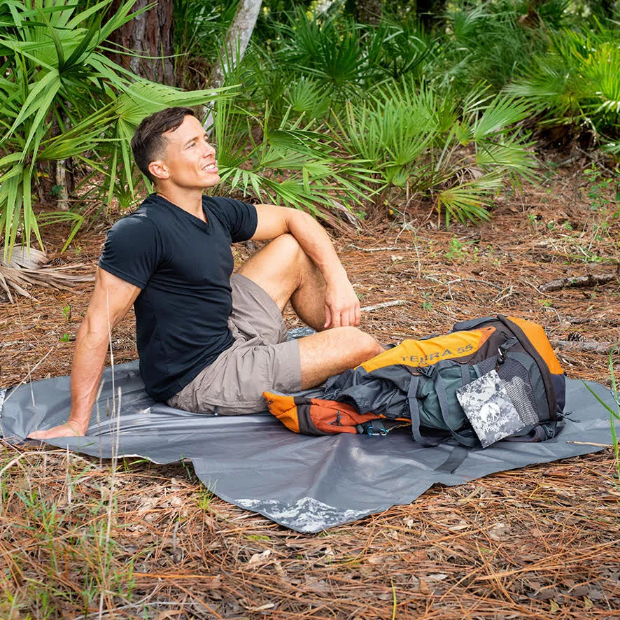 The Pike Trail Pocket Blanket